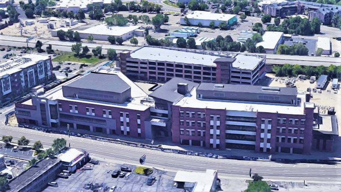 The St. Luke’s Regional Medical Center’s ambulatory care hospital under construction on the south side West Fairview Avenue between 25th and 27th streets.
