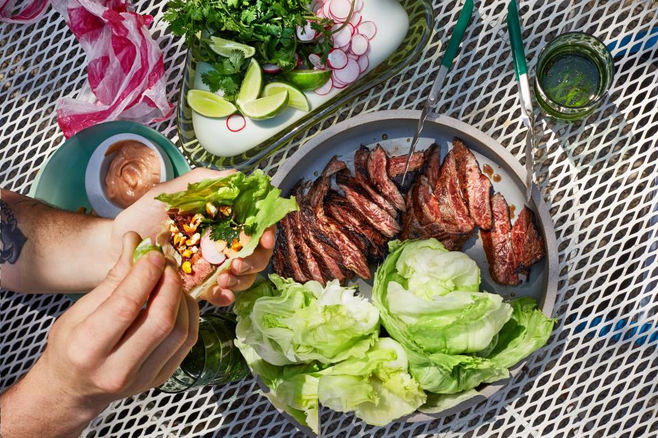 Spicy Steak Salad Wraps