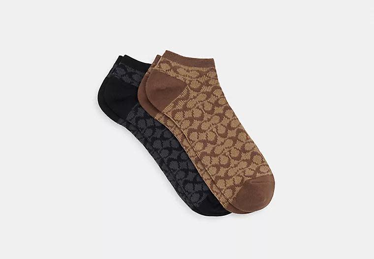 <p><a href="https://go.redirectingat.com?id=74968X1596630&url=https%3A%2F%2Fwww.coachoutlet.com%2Fproducts%2Fsignature-ankle-socks%2FCK702.html&sref=https%3A%2F%2Fwww.womansday.com%2Flife%2Fg971%2Fgifts-under-20-dollars%2F" rel="nofollow noopener" target="_blank" data-ylk="slk:Shop Now;elm:context_link;itc:0;sec:content-canvas" class="link ">Shop Now</a></p><p>Men's Signature Ankle Socks</p><p>coachoutlet.com</p><p>$19.00</p>