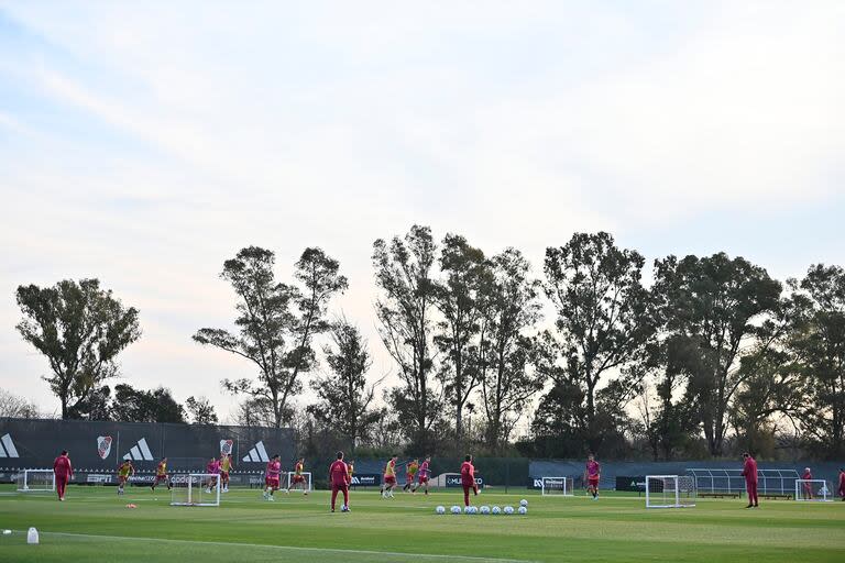 El entrenamiento de River en el Camp en Ezeiza, ya con la cabeza puesta en el superclásico