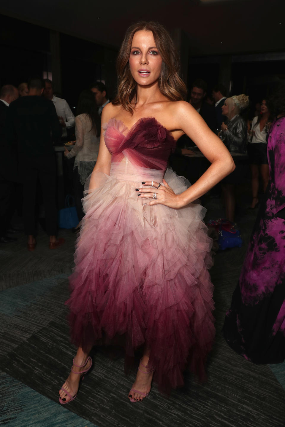 Beckinsale’s second gown of the night. (Photo: Getty Images)