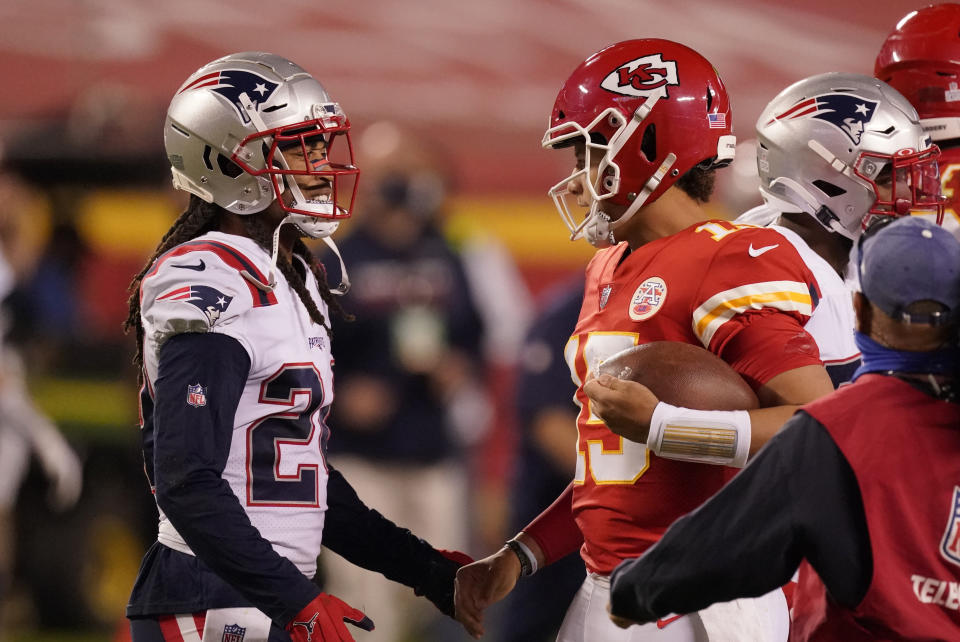 Reigning Super Bowl MVP Patrick Mahomes met up face-to-face with Patriots cornerback Stephon Gilmore, who revealed he tested positive for COVID-19, after Monday night's game. (AP Photo/Charlie Riedel)