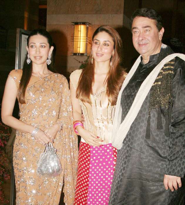 Karisma, Kareena and Randhir Kapoor: Karisma is a mother of two and Kareena is one of the top heroines of Bollywood and both of them as you can see are real stunners. We, however cannot say that their dad Randhir Kapoor is hot. Handsome in the Kapoor Khandaan way is the best we can say for Randhir.