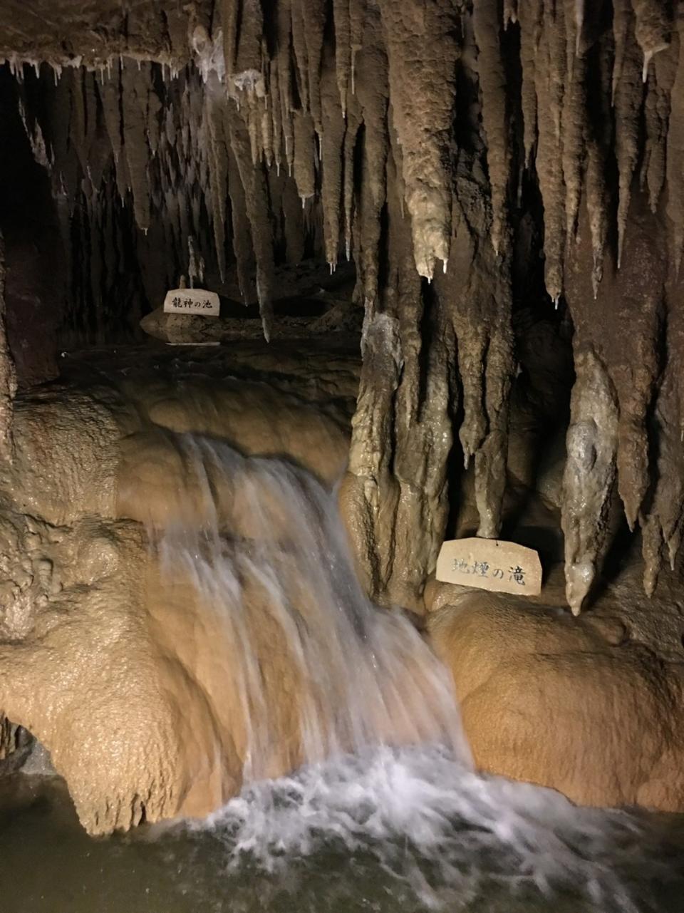 ▲劉祿存推薦，去沖繩一定要記得朝聖擁有日本第二大鐘乳石洞窟的玉泉洞。