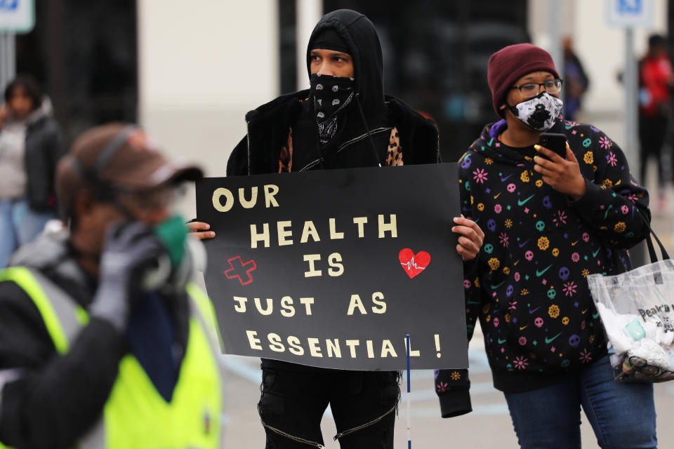 NEW YORK, NEW YORK - MARCH 30: Amazon employees hold a protest and walkout over conditions at the company's Staten Island distribution facility on March 30, 2020 in New York City. Workers at the facility, which has had numerous employees test positive for the coronavirus, want to call attention to what they say is a lack of protections for employees who continue to come to work amid the coronavirus outbreak. (Photo by Spencer Platt/Getty Images)