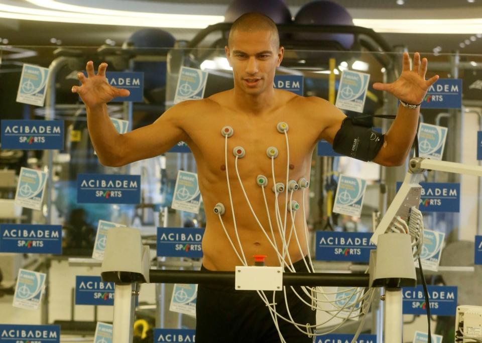 Gokhan Inler, Spieler der türkischen Mannschaft Besiktas, beim Gesundheitstest in einem Krankenhaus der Acibadem-Kette in 2016.