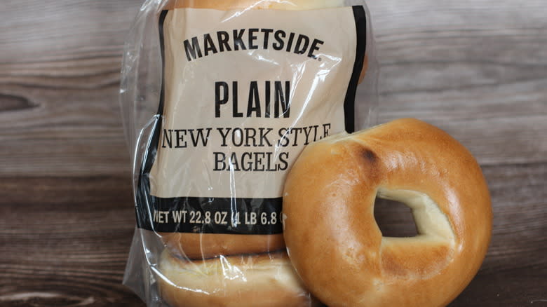 Marketside plain bagels in bag