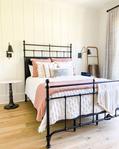 10 Small Guest Room Ideas