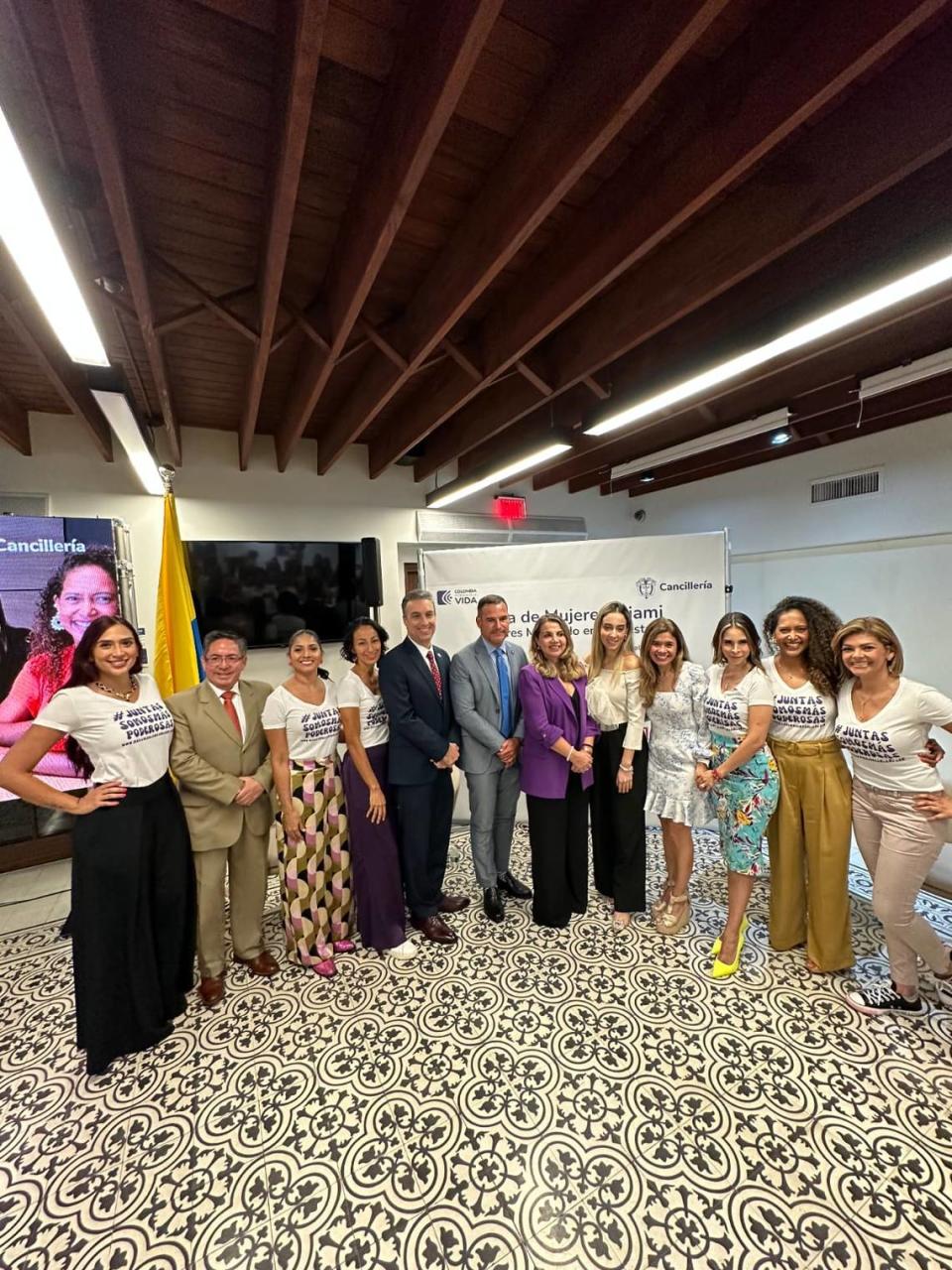 El proyecto Madres Migrando en Bienestar fue presentado el 12 de octubre de 2023 en el Consulado General de Colombia en Miami.