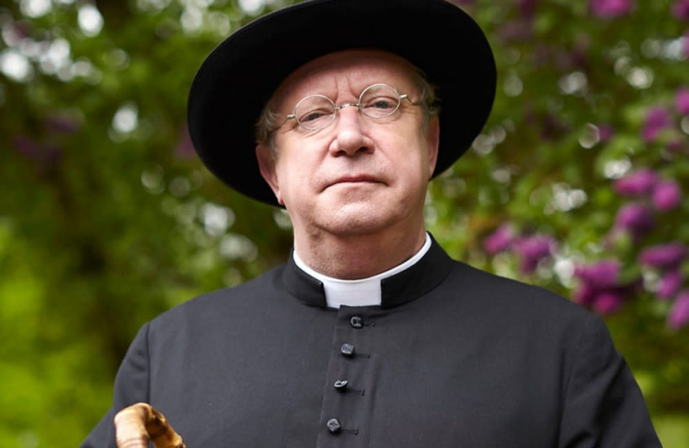 Mark Williams feels blessed ‘Father Brown’ is returning for two more series credit:Bang Showbiz