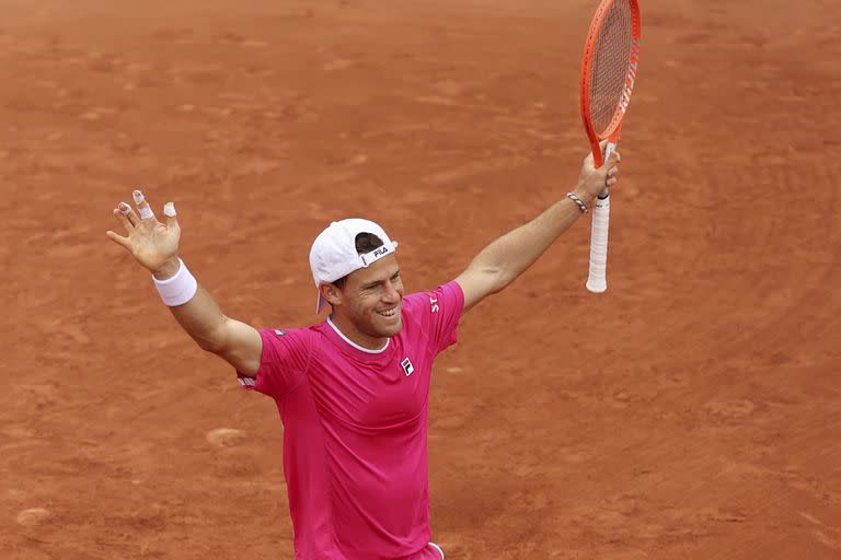 Brazos en alto para Diego Schwartzman; el Peque consiguió una victoria holgada y por demolición frente a Grigor Dimitrov