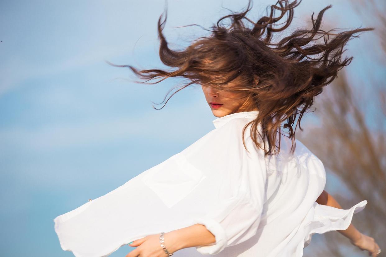 woman wearing white shirt