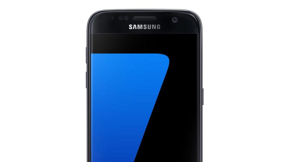 Bei aktualisierten Galaxy-S7-Smartphones kommt es derzeit zu unerwarteten Neustarts. Hilfe erhalten Nutzer im Service-Center. Foto: Samsung Electronics/YONHAP/SAMSUNG ELECTRONICS