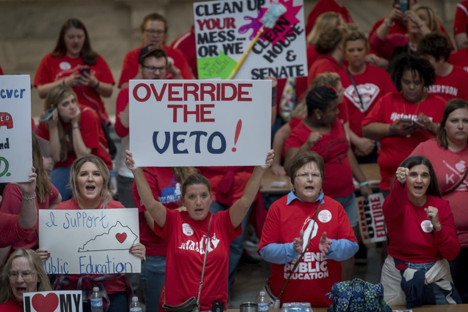 Kentucky teachers march on state Capitol