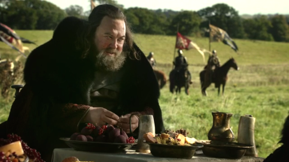 S1E2 Robert Baratheon and wylla Game of Thrones