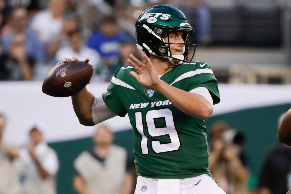 FILE - New York Jets' Trevor Siemian (19) throws a pass during a preseason game against the Philadelphia Eagles in East Rutherford, N.J. (AP Photo/Matt Rourke, File)