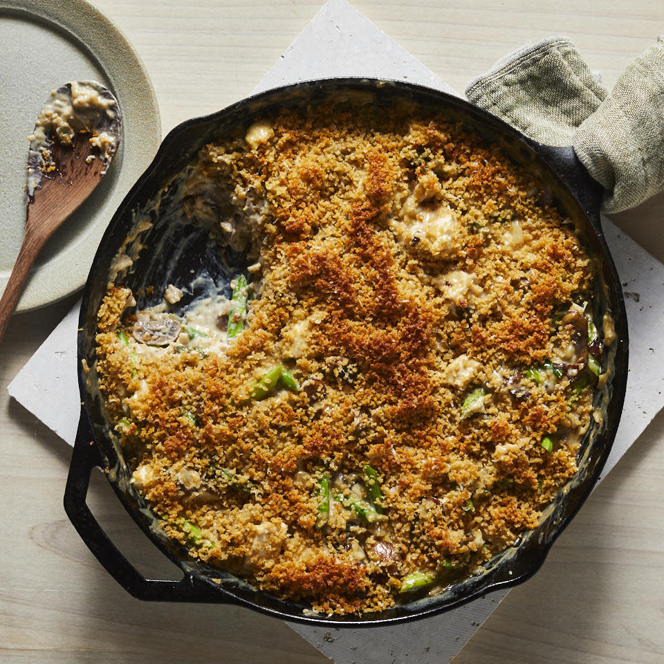 Creamy Mushroom, Chicken & Asparagus Bake