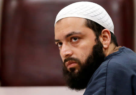 FILE PHOTO: Ahmad Khan Rahimi, an Afghan-born U.S. citizen accused of planting bombs in New York and New Jersey, appears in Union County Superior Court for a hearing in Elizabeth, New Jersey, U.S. May 15, 2017. REUTERS/Mike Segar/File Photo