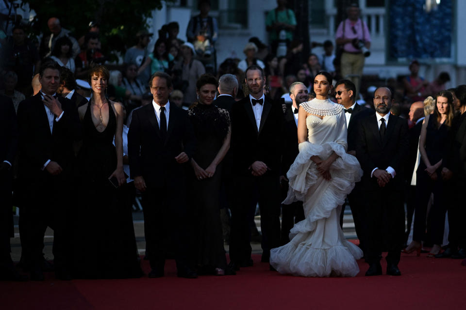 Padukone alongside jury members at the Cannes Film Festival closing ceremony on May 28, 2022.<span class="copyright">Patrícia de Melo Moreira—AFP/Getty Images</span>