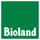 <p>Bioland ist mit weitem Abstand der erfolgreichste Bioverband, denn ihm gehören über 7.000 Höfe an. Von 2017 auf 2018 wuchs Bioland um 6,5 Prozent. So schnell wird der Verband wohl nicht aufgeholt. (Bild: Bioland) </p>