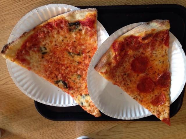 Scott's Pizza Chronicles: Sicilian Pizza vs Pizza in Sicily