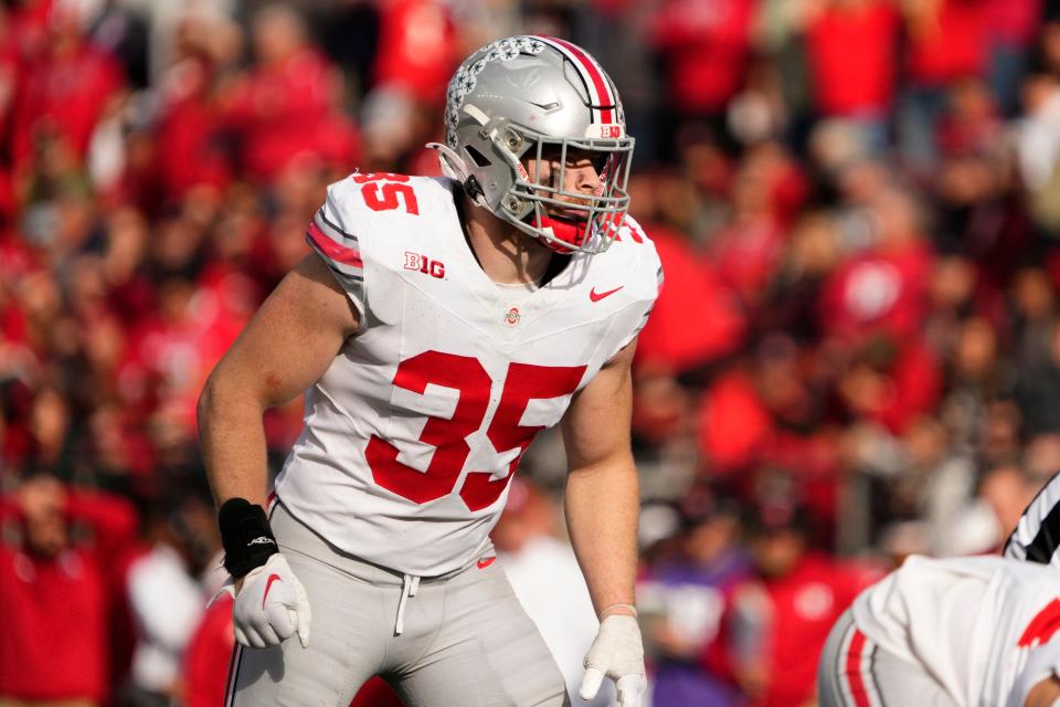 Ohio State linebacker Tommy Eichenberg readies for the snap during the Buckeyes' 35-16 win over Rutgers.