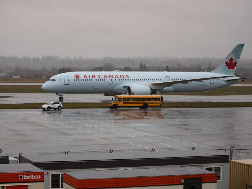 A file photo of an Air Canada airplane docked at YVR airport. A COVID-19 exposure notice has been issued for an Oct. 19 Air Canada flight from Vancouver to Whitehorse. (Maggie MacPherson/CBC - image credit)