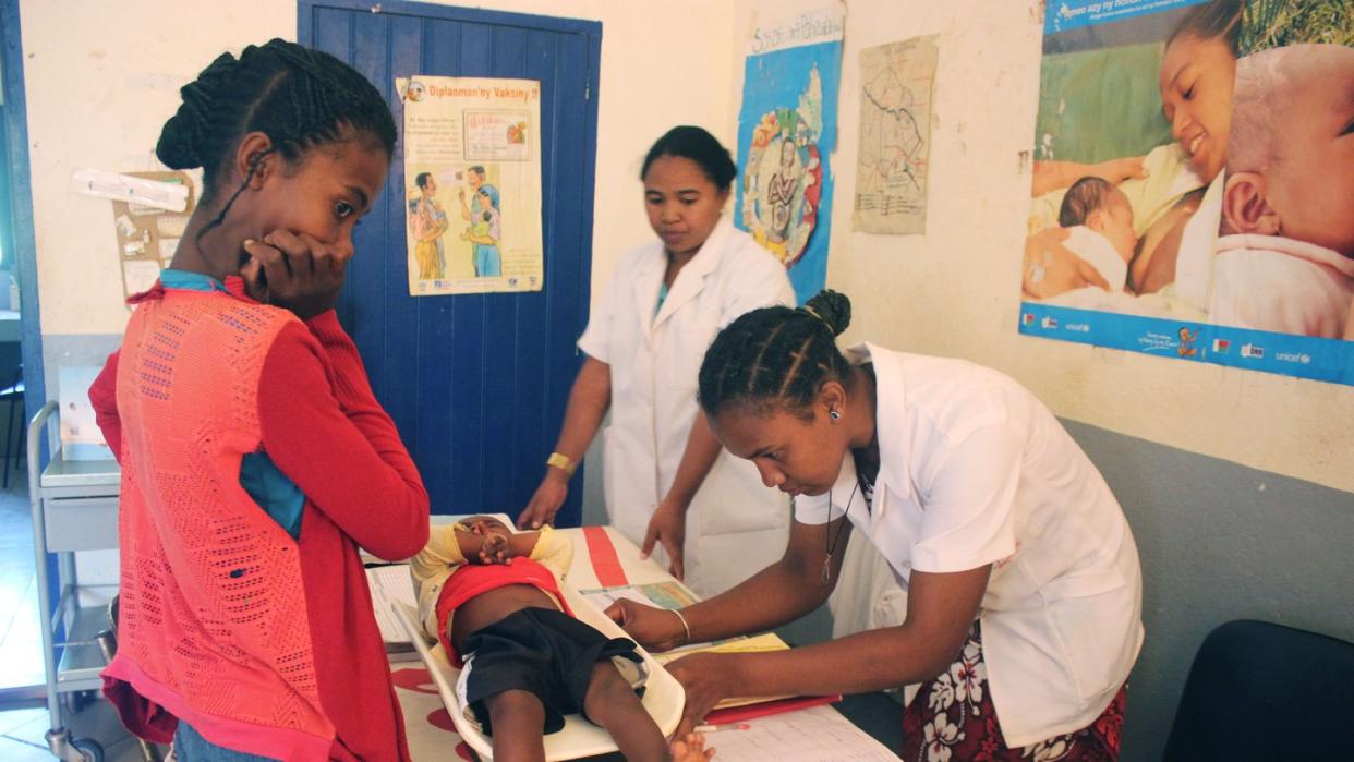 In Madagaskar ist nur etwa die Hälfte aller Kinder geimpft. Einer der weltgrößten Ausbrüche zeigt dort die furchtbaren Folgen. Foto: Laetitia Bezain