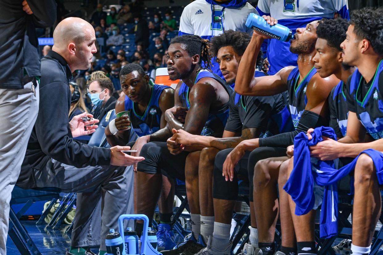 Dec 22, 2021; South Bend, Indiana, USA; Texas A&M CC Islanders head coach Steve Lutz talks to his team during a timeout in the first half against the Notre Dame Fighting Irish at the Purcell Pavilion. Mandatory Credit: Matt Cashore-USA TODAY Sports