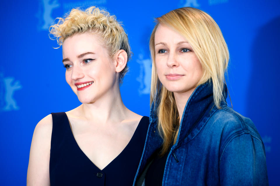 23 February 2020, Berlin: 70th Berlinale, Photocall, Panorama, The Assistant: Actress Julia Garner (l-r) and director and screenwriter Kitty Green. The International Film Festival takes place from 20.02. to 01.03.2020. Photo: Gregor Fischer/dpa (Photo by Gregor Fischer/picture alliance via Getty Images)