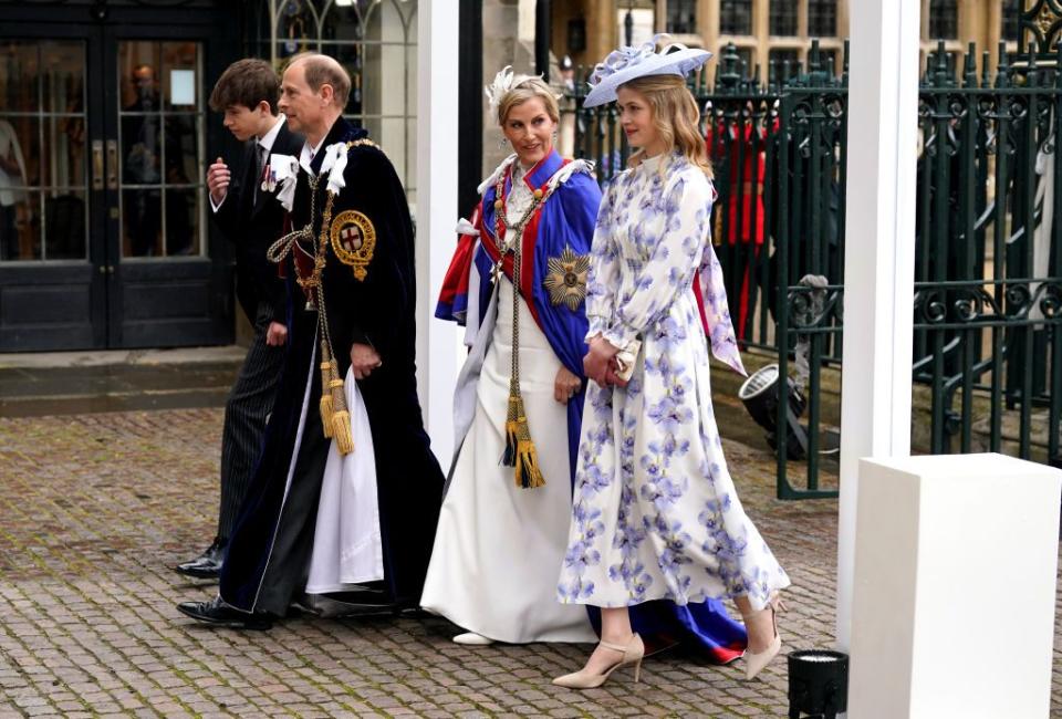 The Duke and Duchess of Edinburgh walk into Westminster Abbey