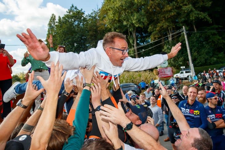 <span class="article__caption">Remco Evenepoel’s father celebrates his son’s victory at a pub in Belgium.</span> (Photo: JEF MATTHEE/BELGA MAG/AFP via Getty Images)