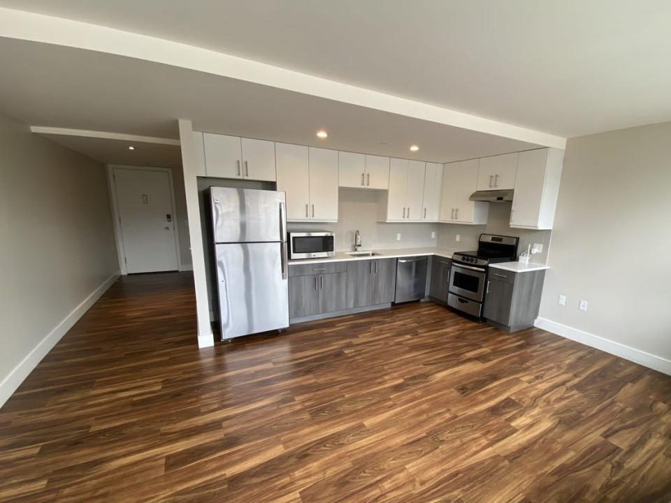 The empty studio at Park Towne Place with kitchen