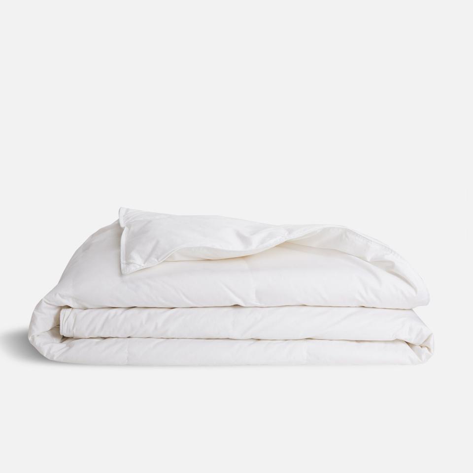 7) Down Alternative Comforter