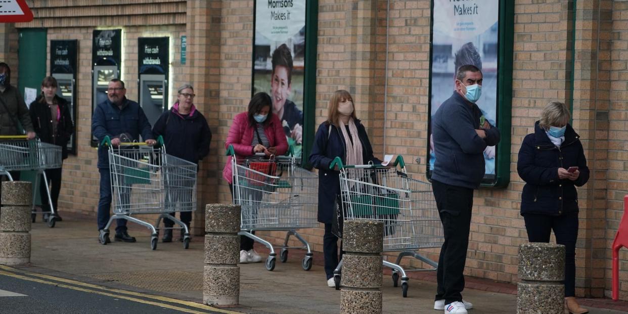 Supermarket queue