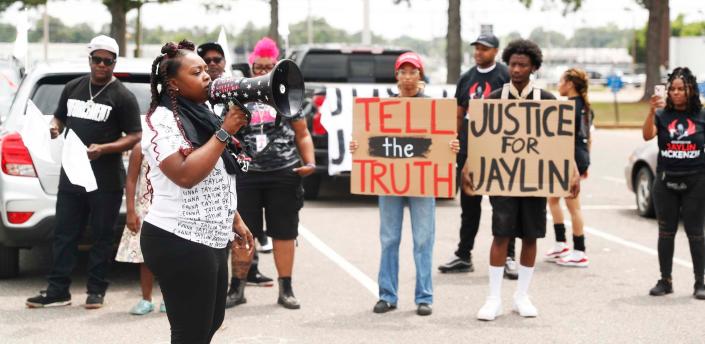 The family and friends of Jaylin McKenzie, a 20-year-old who was killed after a Memphis Police Department traffic stop in December 2022, gather June 10, 2023 at the Mount Moriah Police Station in Memphis, Tennessee .