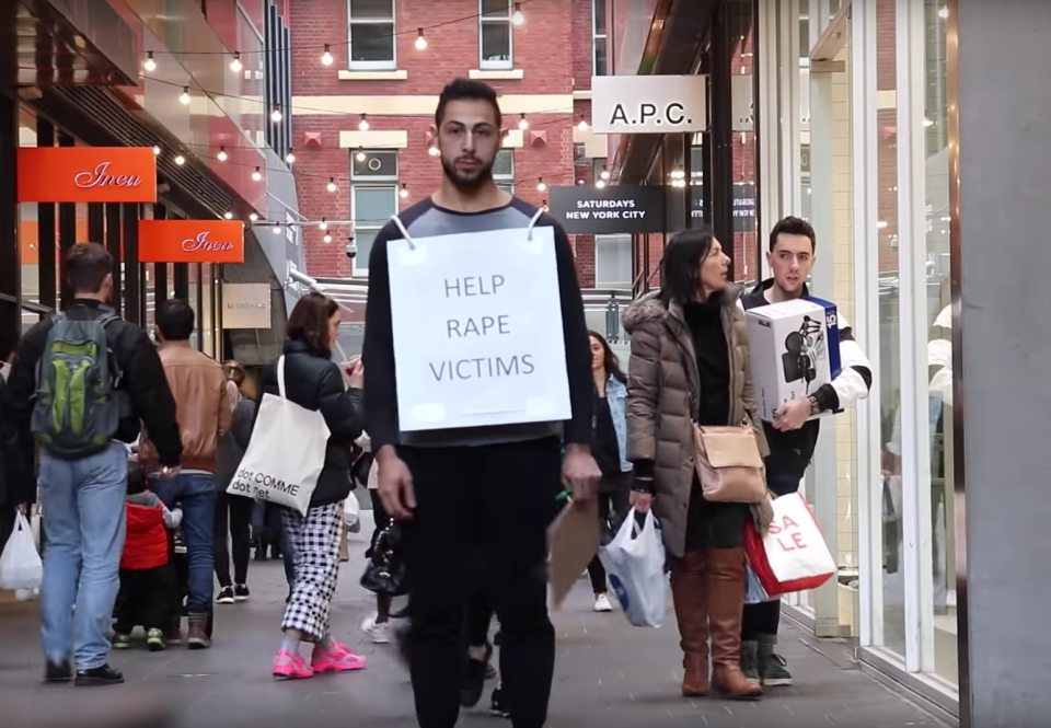 With the new sign no one paid any attention to him. Photo: Youtube/Ari B.