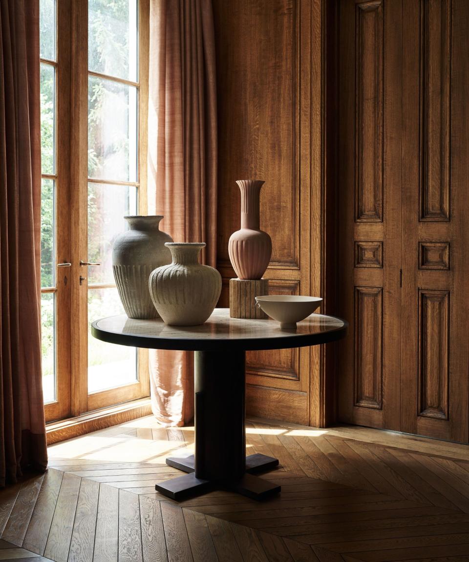 Pedestal table in living room