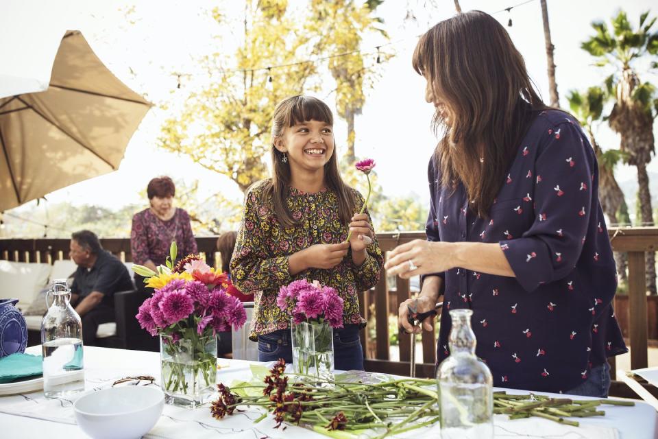 29) Make your very own Mother's Day bouquet.