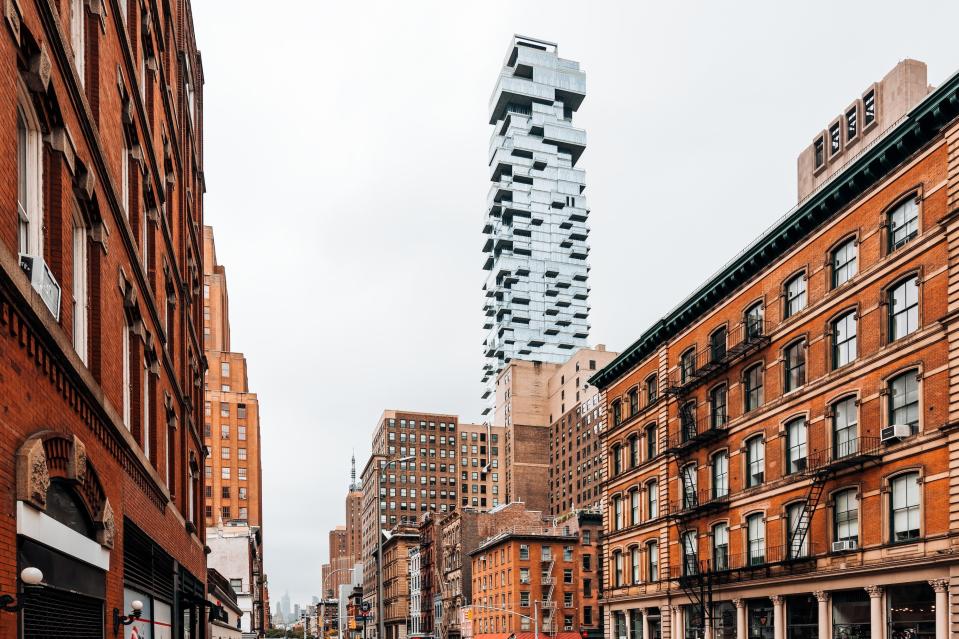 <h1 class="title">Tribeca district in New York City, USA</h1><cite class="credit">Photo: Getty Images/Alexander Spatari</cite>