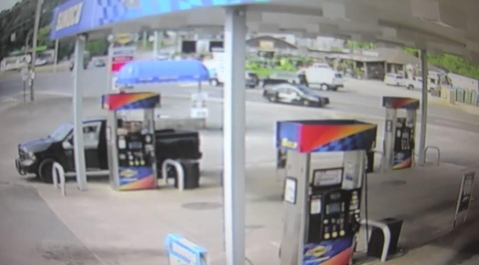 <div class="inline-image__caption"><p>White’s patrol car can be seen in the top right corner of the surveillance footage.</p></div> <div class="inline-image__credit">Lauderdale County Sheriff</div>