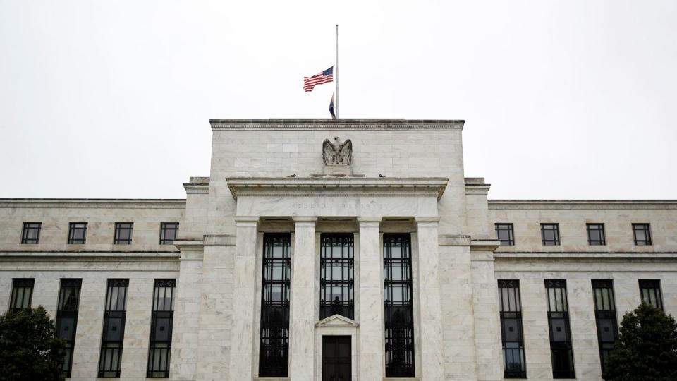 Die US-Notenbank Federal Reserve in Washington. Die Fed hält an ihrer ultralockeren Geldpolitik fest.