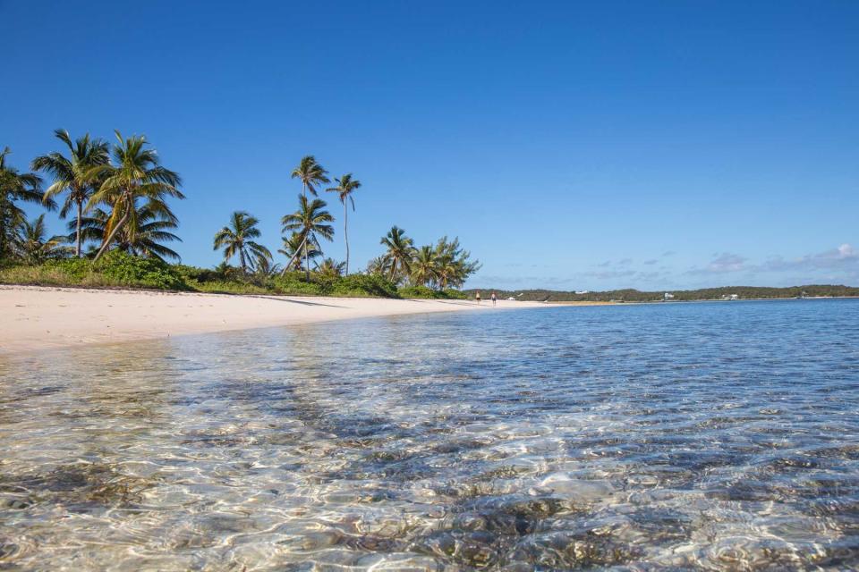 Clear waters at Tahiti Beach, Elbow Cay, Abacos Islands, Bahamas