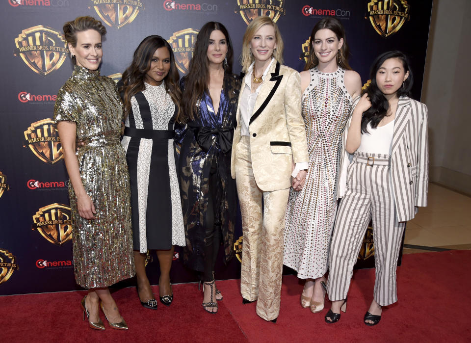 <p>Parte de las protagonistas del esperado film hicieron acto de presencia en Caesars Palace: Sarah Paulson, Mindy Kaling, Sandra Bullock, Cate Blanchett, Anne Hathaway y Awkwafina.<br>(Photo by Chris Pizzello/Invision/AP) </p>