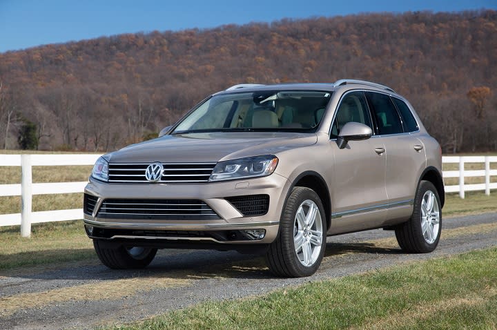 2016 Volkswagen Touareg photo