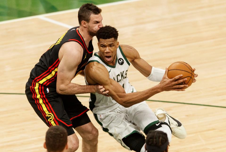 Giannis Antetokounmpo scored a game-high 25 points for the Bucks.