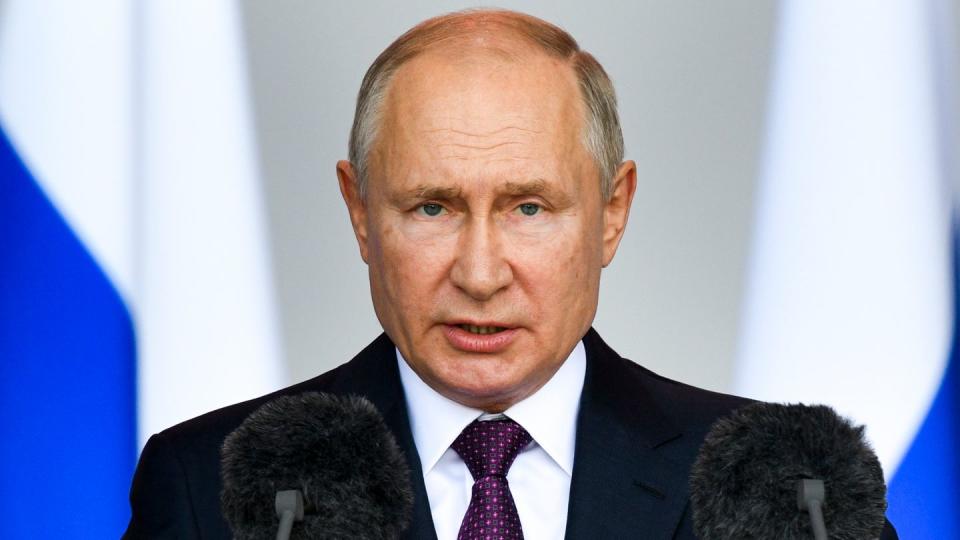 Der russische Präsident Wladimir Putin geht in Corona-Isolation.