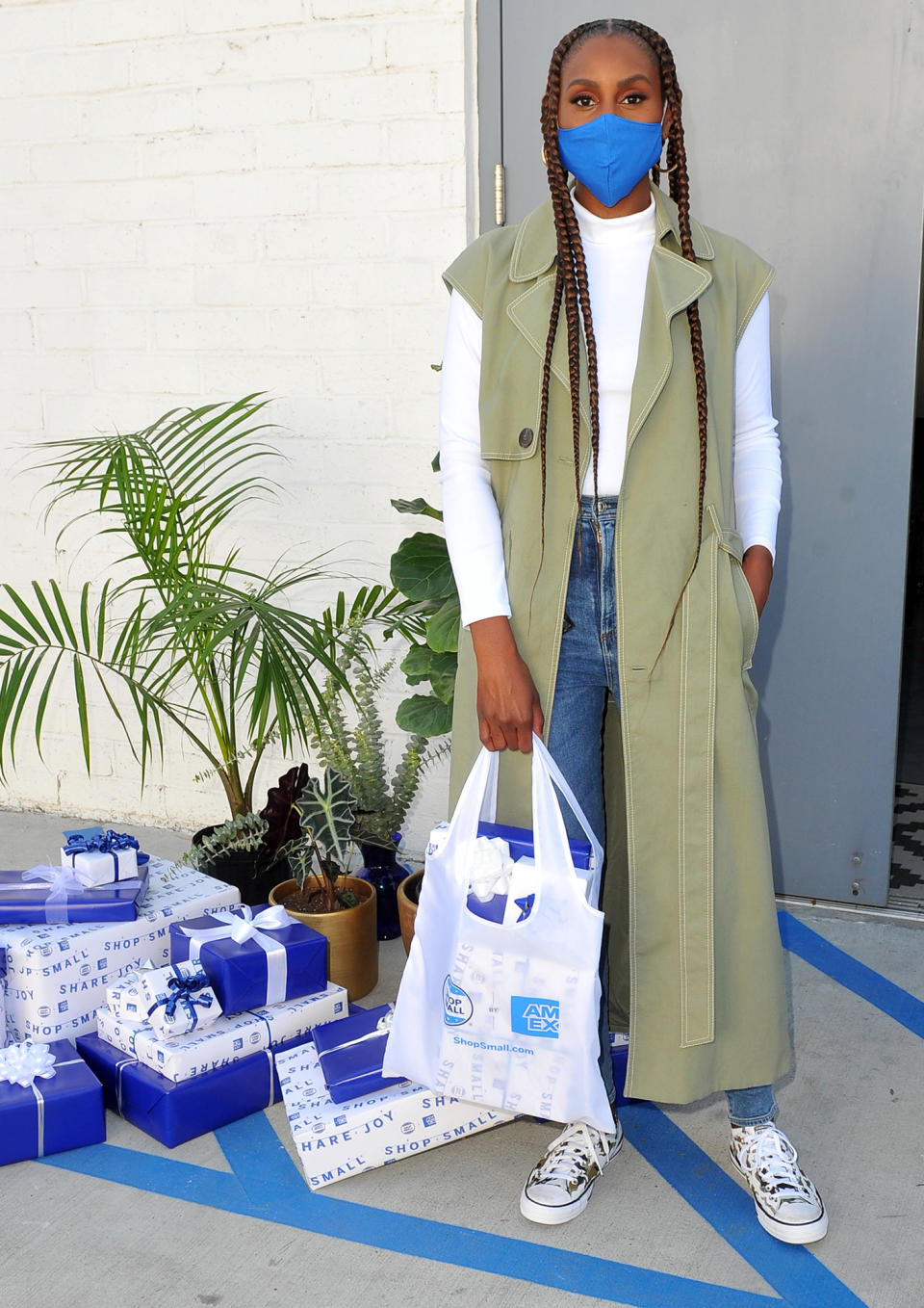 <p>Issa Rae spreads holiday cheer while celebrating Small Business Saturday with American Express in L.A.</p>