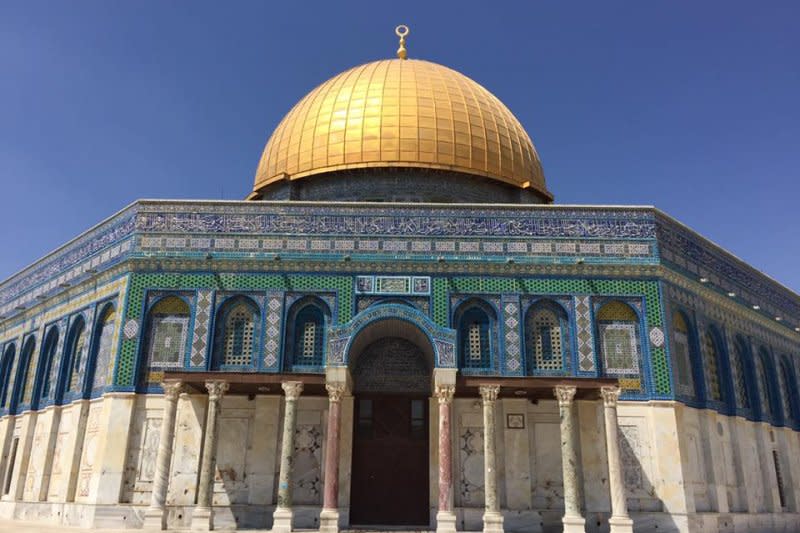 以巴問題：耶路撒冷古城聖殿山上的圓頂清真寺（簡恒宇攝）