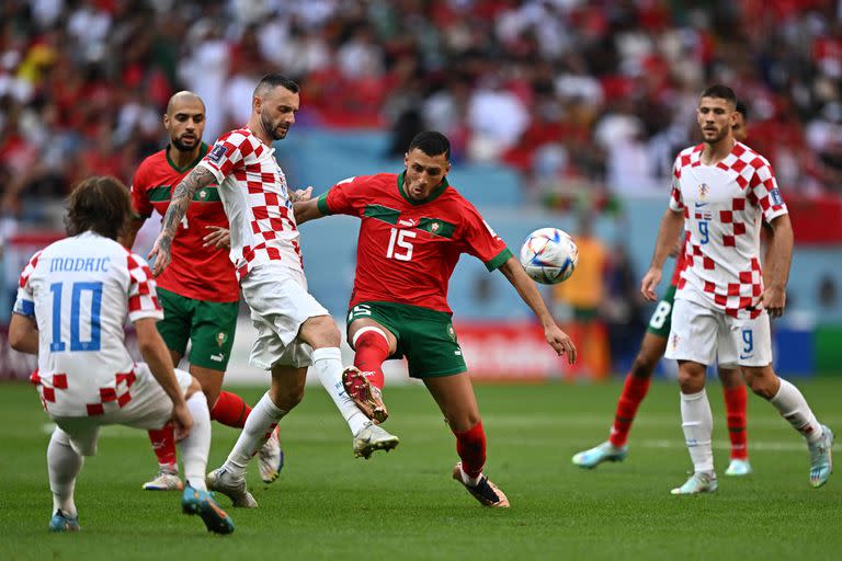 Partido entre Marruecos y Croacia en el estadio Al-Bayt